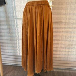 Anthropologie Gold pleated maxi skirt SIZE XL